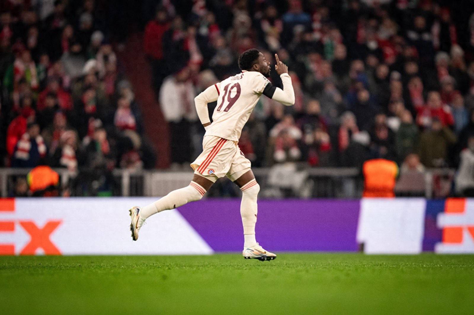 拜仁慕尼黑又进欧冠决赛正面临PSG挑战的简单介绍 拜仁慕尼黑又进欧冠决赛正面临PSG挑战的简单介绍