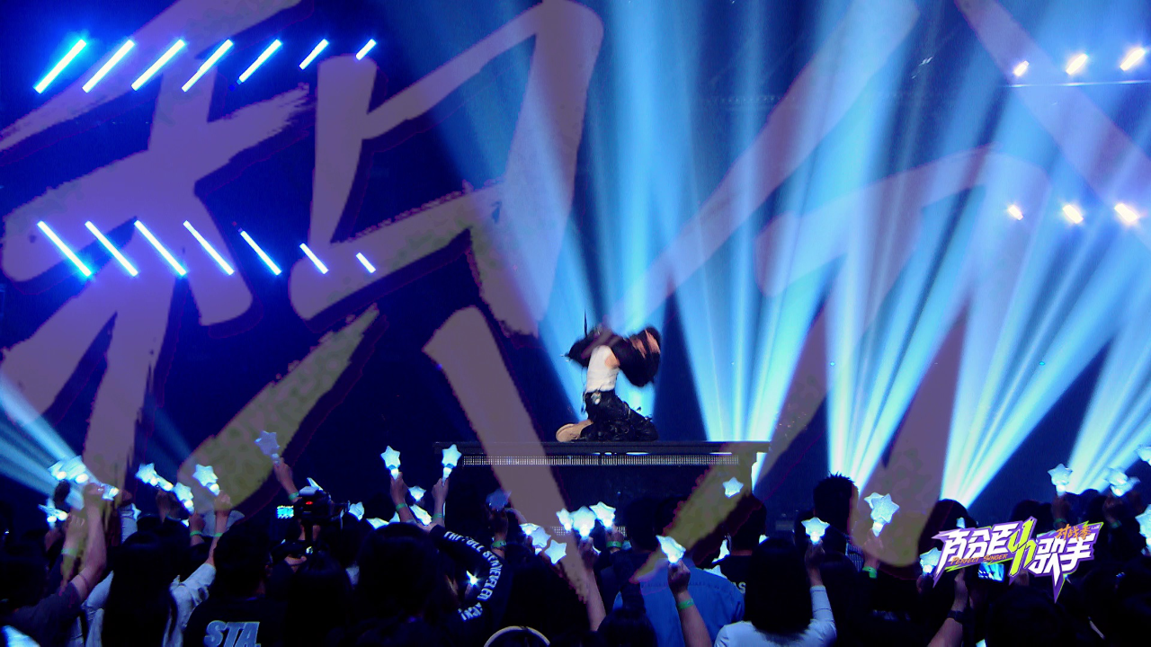 熊猫体育中国App-100T绝杀T1，Chovy线上压制力十足激烈交锋成都决赛之夜，引爆全场热议