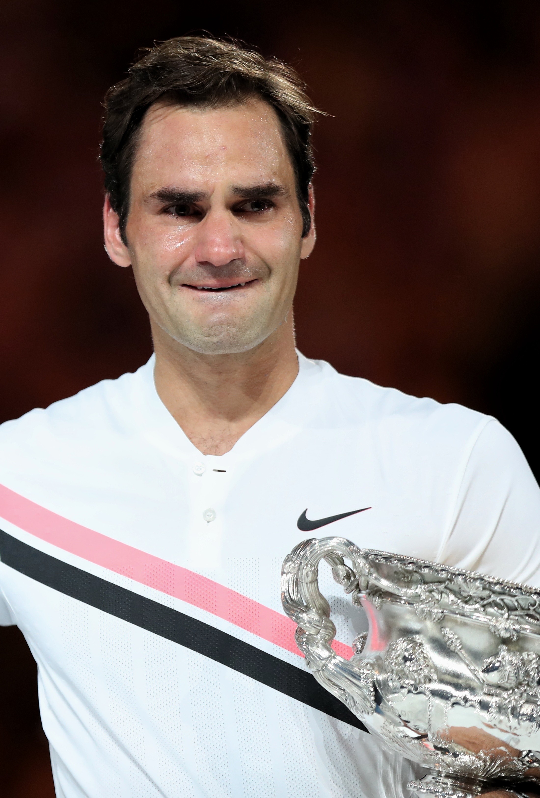 熊猫体育官方-英国网球队鏖战澳大利亚网球队，费德勒绝境逆转