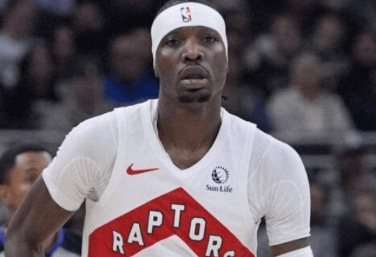 凯尔特人队前锋上演精彩绝伦表现